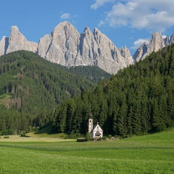 Peak gameplay screenshot